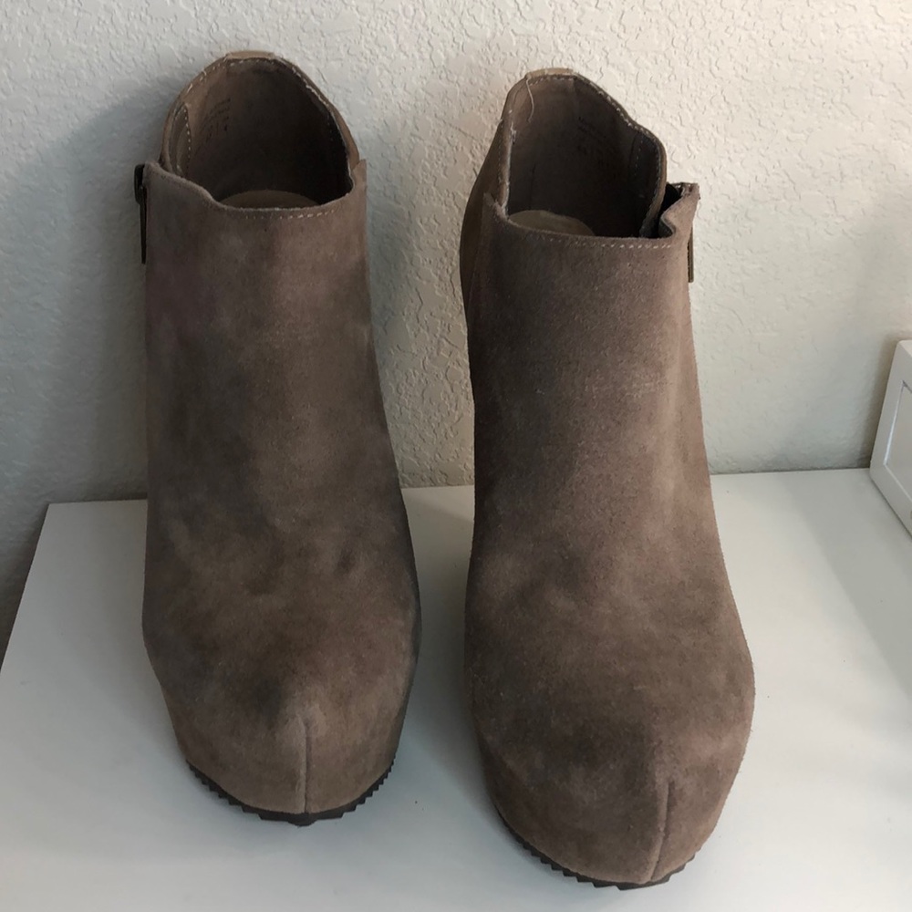 Distressed Aldo Wedges